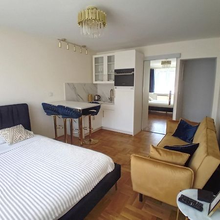 Alexa D'Oro Rooms Krakow Ngoại thất bức ảnh